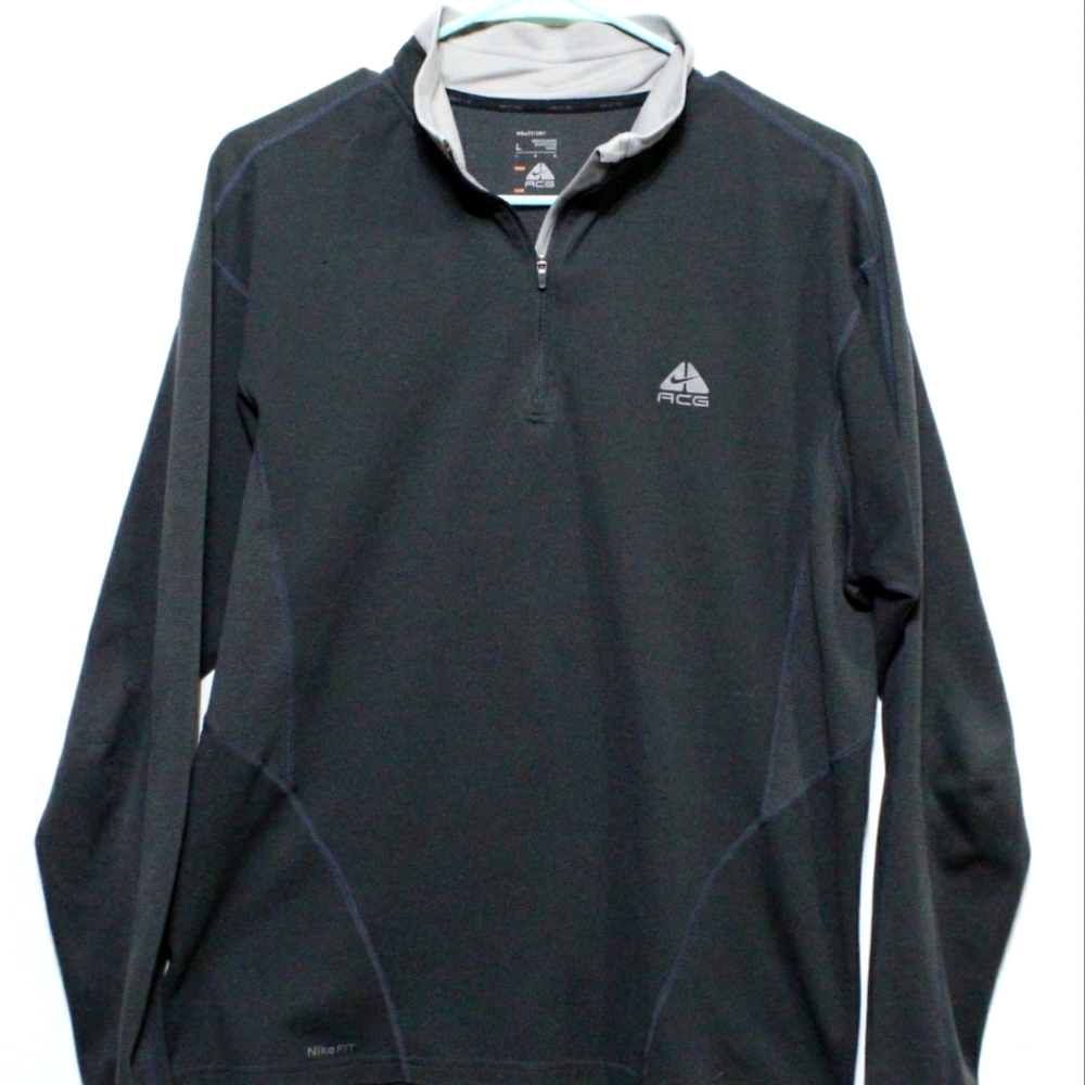 Men's Nike ACG Pullover Size Large